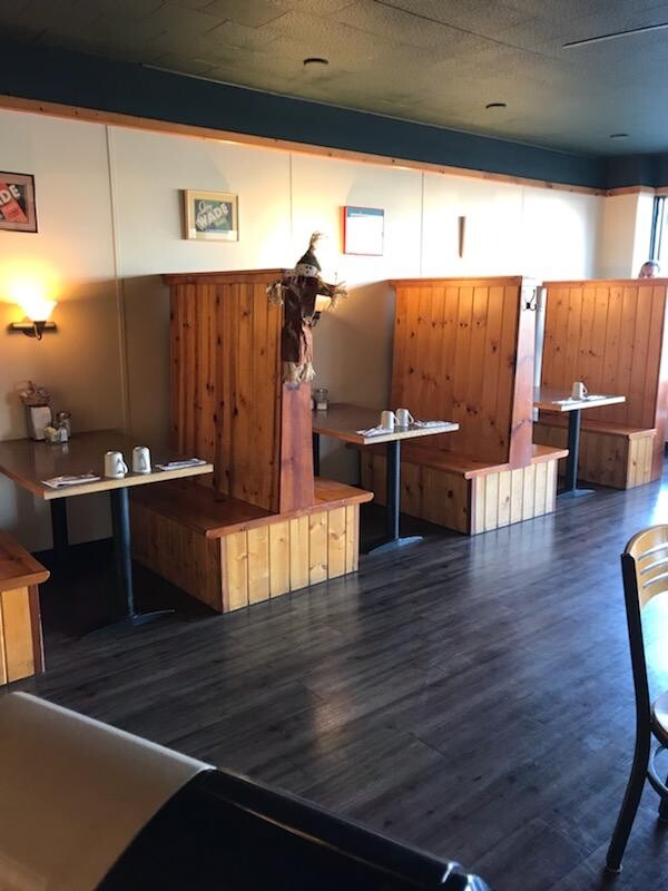 The Cariboo Restaurant Booths