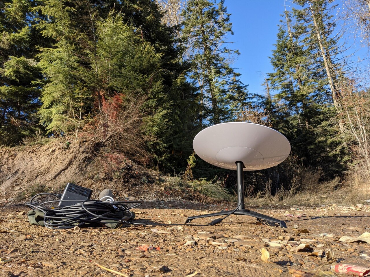 Starlink satellite dish setup in the Idaho panhandle's Coeur d'Alene National Forest. Photo by Wandering-coder.